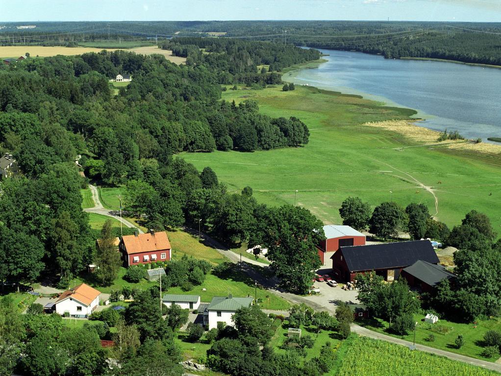 Overgrans Jordbruk Hotel Bålsta Esterno foto